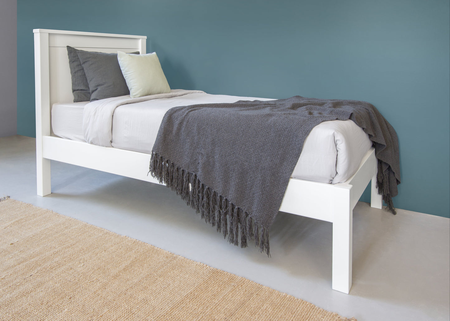 Axis classic bed - The Room