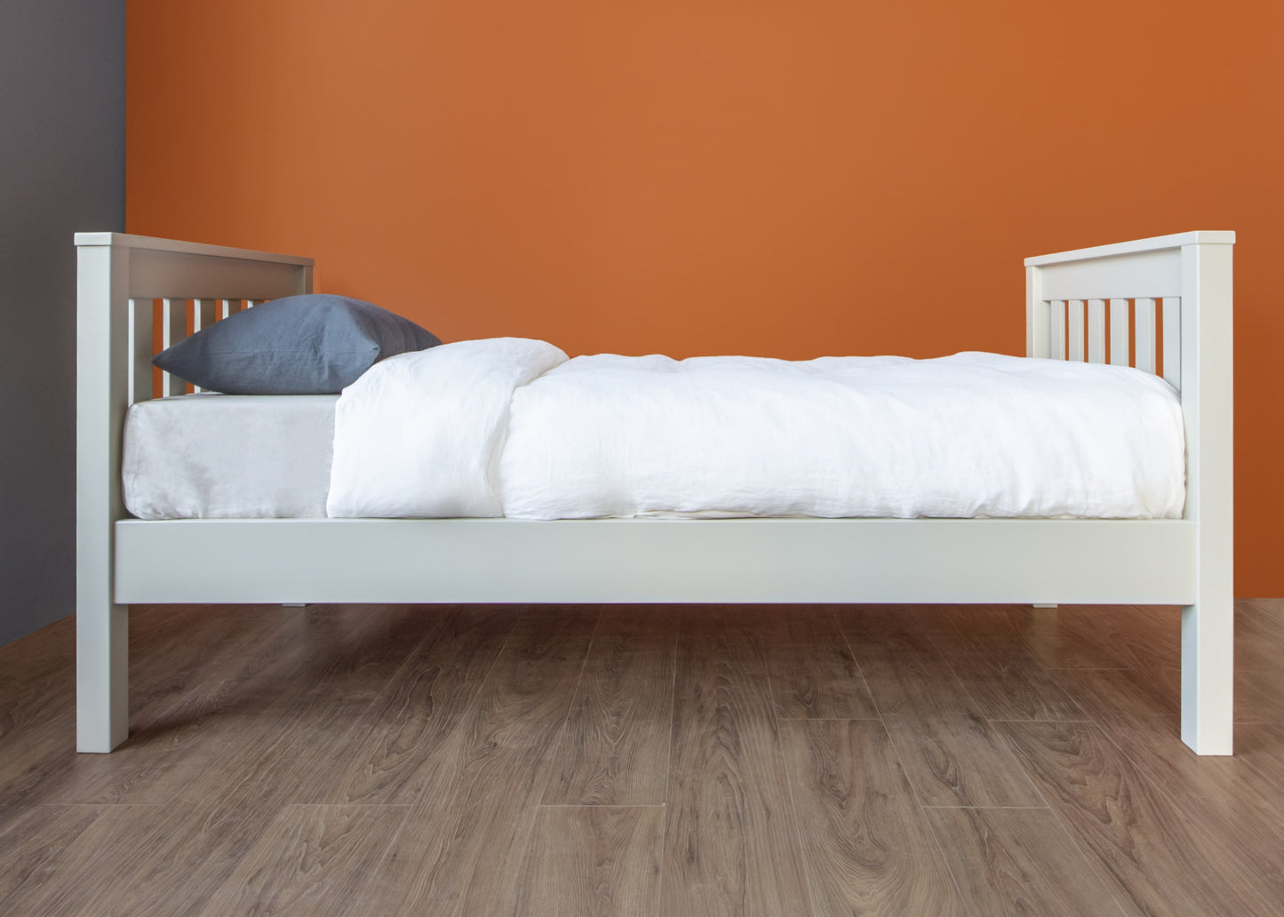 Cirrus classic bed - The Room