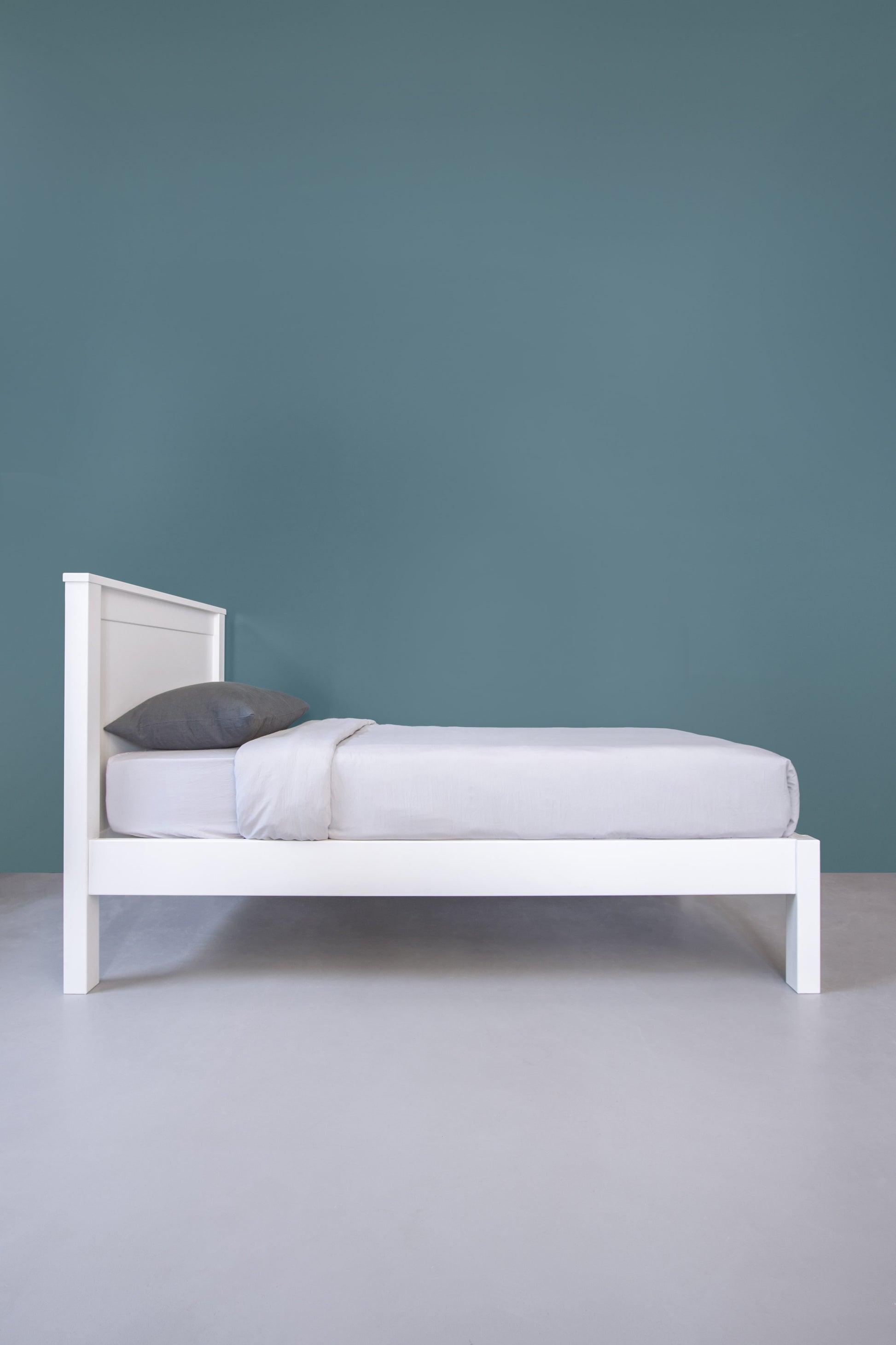 Axis classic bed - The Room